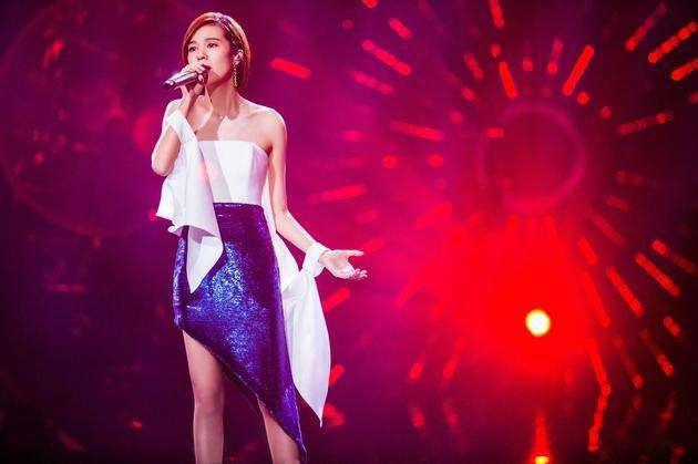 她曾三次被超女淘汰,后因《歌手》再走红,网友怒喊:节目有毒?影视交流地