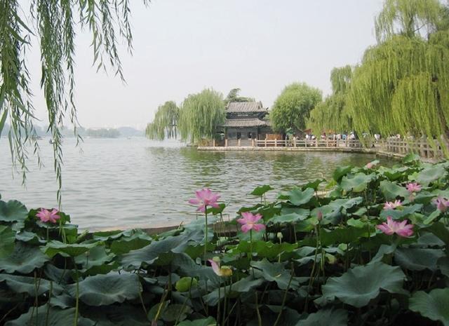 【趣旅游】济南的大明湖