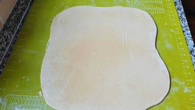 咸香松软，早餐配牛奶鸡蛋；晚餐配小菜和粥，简单好吃还不缺营养