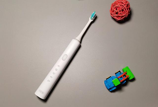 NANK/南卡-Shiny声波电动牙刷：给牙齿做个全面的清理