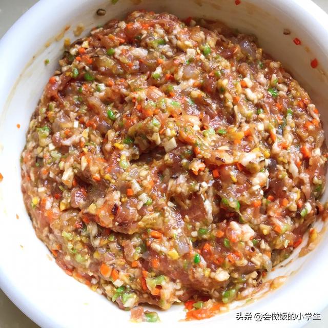 【你的育儿经】给儿子做辅食小馄饨，每一步都精雕细琢，少一步都不够完美