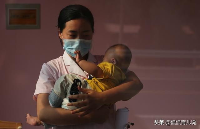 超级宝妈：生二胎以后，我彻底崩溃了！宝妈深夜哭诉：千万不要学我生二胎