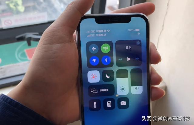 拆解iPhone 12系列！配置差别不大，硬件仅有千元机水准