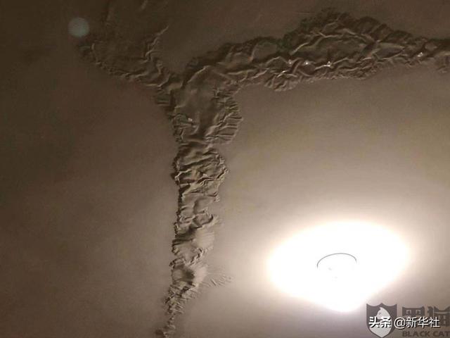 装修|新华全媒+丨精装变“惊装”验收即维权 住房装修市场的水有多深？