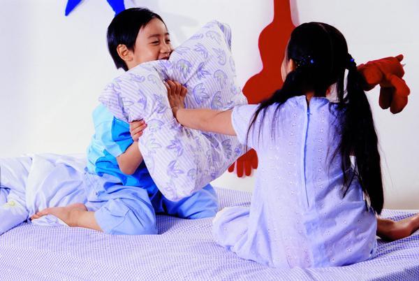 「你的育儿经」＂交际娃＂的养成攻略：解决孩子的社交问题，父母都收藏了么？