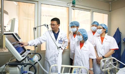 【你的育儿经】妇产科医生是男性我忍了，但被这么多实习生围观，我的尊严何在？