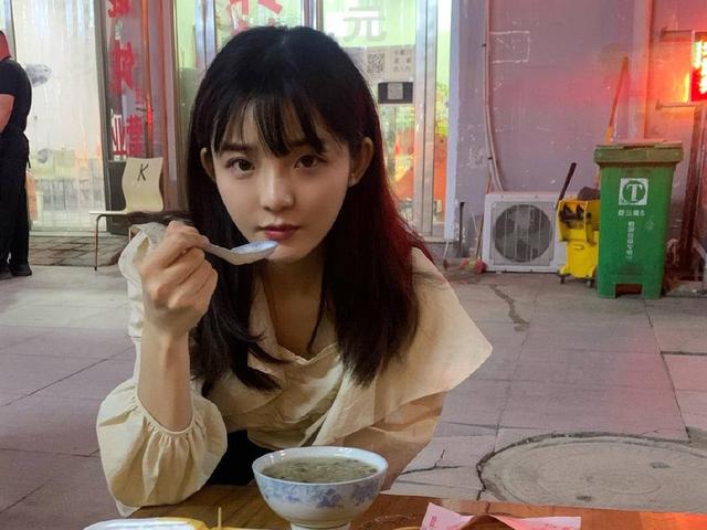 《创1》选手登恋爱综艺，从出道位预备军到如今，她经历了什么？影视交流地