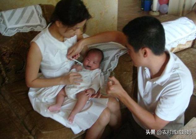 温柔的女人|宝宝才8个月就肠坏死，都怪婆婆冲的奶粉，冲奶粉误区要了解