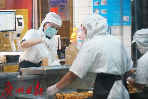 外卖|热评 | 短视频APP做外卖，该怎么看？