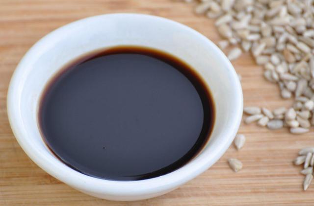 这个厂的2批味极鲜烹调酱油上黑榜，原因毫无二致，当心被坑