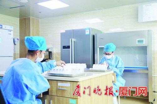 「厦门日报社」厦门首家母乳库一袋一码可溯源 母乳喂养率达80%
