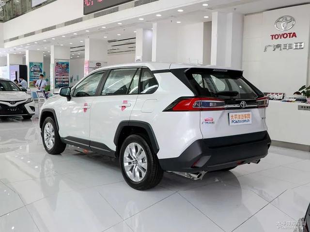 年底买车更便宜？为了这7款爆款SUV，我亲自跑了9家店