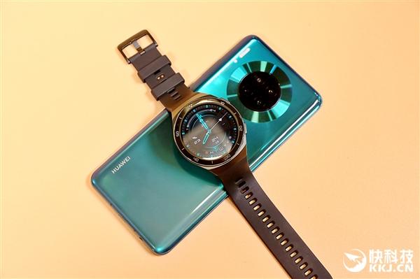 环球网@支持100种运动模式 华为Watch GT2e曜石黑开箱图赏
