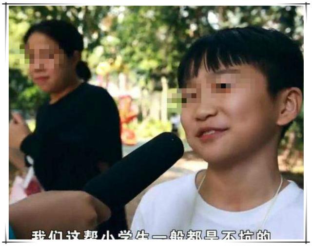 [你的育儿经]宝妈不让玩“吃鸡”，小学生亲自动手画游戏地图，网友：太绝了