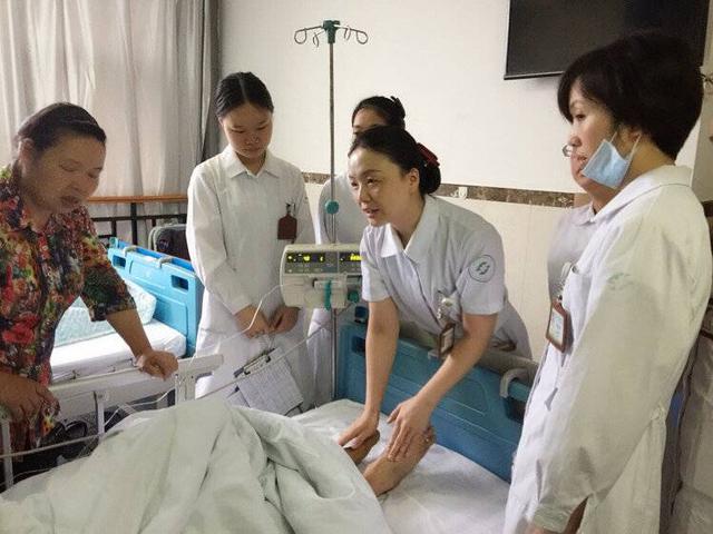 护理|你好，护士长丨重医附一院血管外科刘丽萍：护理是一门助人的事业，我热爱我的事业