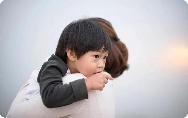 你的育儿经：美赞臣育儿新概念：这3句话挂在嘴边，哄孩子会变成毁孩子！