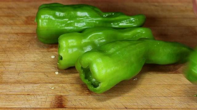 每次家里来客人，这道菜都是我必做的压轴菜，上桌特别受欢迎