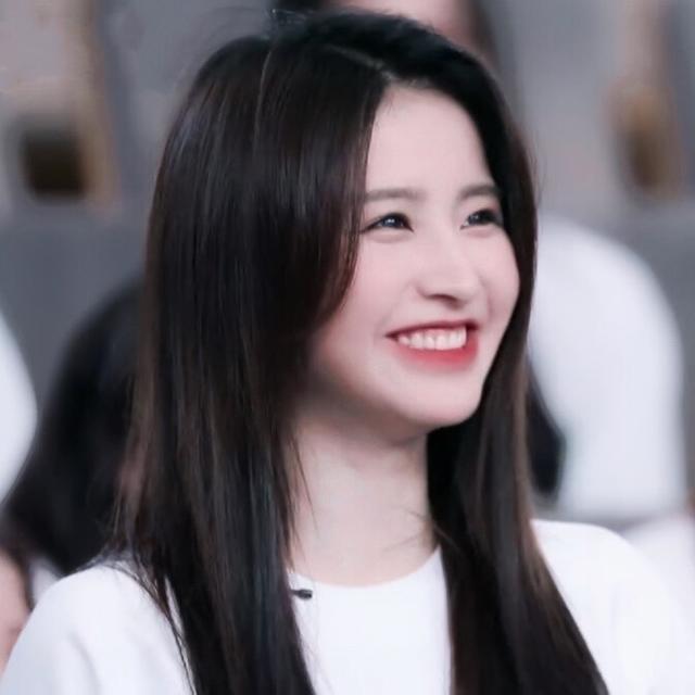 金子涵把孟美岐、吴宣仪当作偶像,自曝儿时皮肤很黑,很喜欢冒险fun娱乐