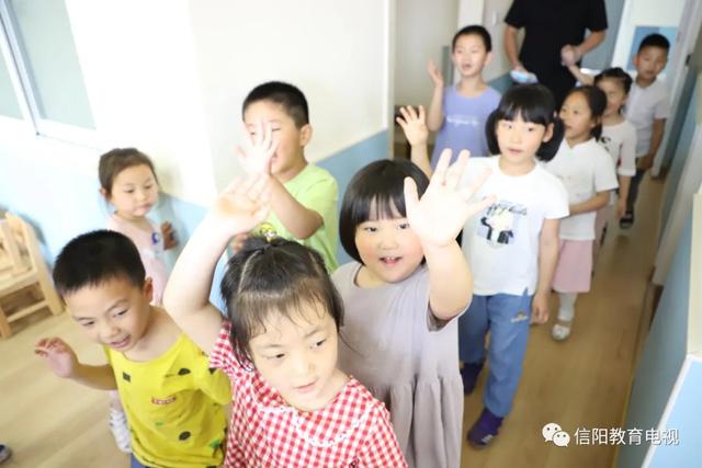 超级宝妈▲吃饭饭 我们是认真的