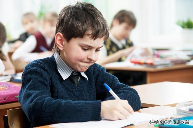 你的育儿经■想要孩子爱上学习，父母切忌唯分数论，这样评估孩子才能进步快