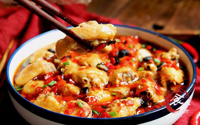 冬天最喜欢吃的菜，蒸一下就好，又香又下饭，一次能吃一大盘