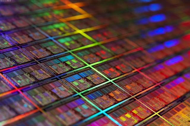 忍不住来了！荷兰ASML亮相中国进口博览会，释放三个重要信号