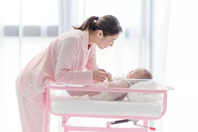 「你的育儿经」照顾新生儿，被誉为“怀孕第四季”，过来人的建议，帮你顺利度过