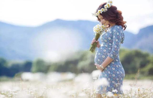 「超级宝妈」孕期散步到底好不好？多个优点很诱人，但有2个特殊时期需注意