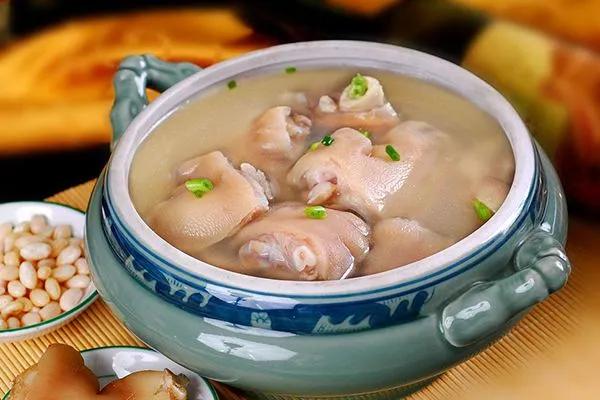 「超级宝妈」适用于产后缺乳！催乳药膳，值得收藏
