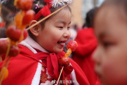 太萌啦！连云港 幼儿园里的新年庙会