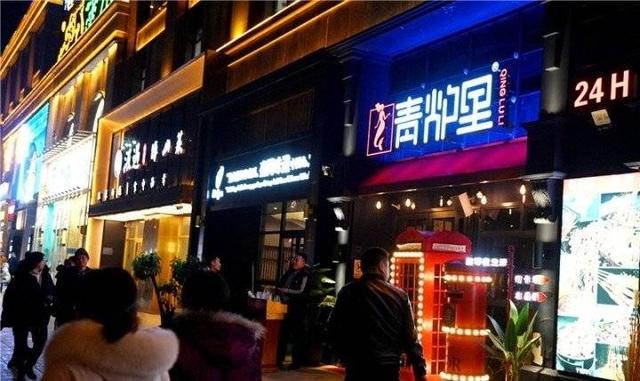 嗨淄博丨跨年吃什么？烧烤火锅网红店，全备齐了