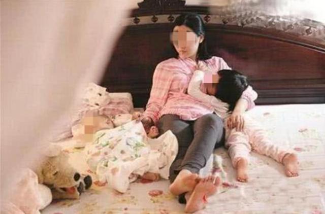 你的育儿经▲＂妈，能别抱妹妹来接我吗＂，12岁儿子的话，揭露2胎家庭的＂暗伤＂