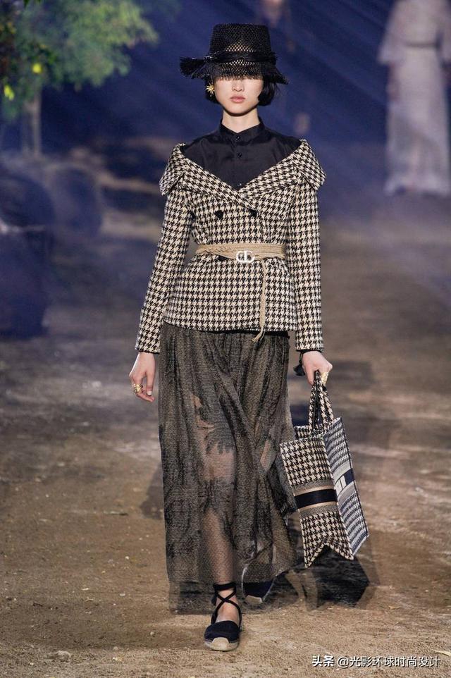 最时尚Christian Dior 2020春夏系列-贴近自然的森林秀