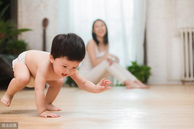 超级宝妈▲宝宝怎么戒纸尿裤？科学如厕训练，满足一个前提，准备三样东西