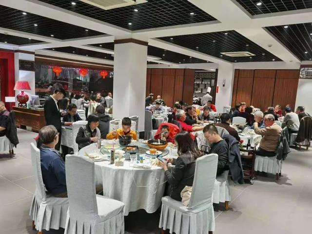 卤大雁鸭、青花椒豌豆鱼……长宁这家老店推出各式创新时令菜