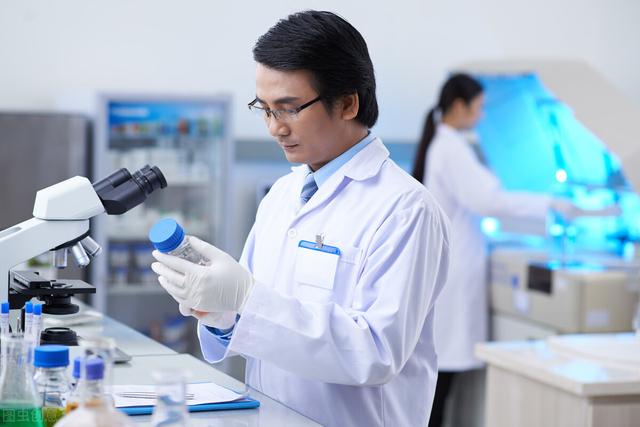 2种睡姿对老人有危险，1种睡姿不易患老年痴呆症，你睡对了吗？