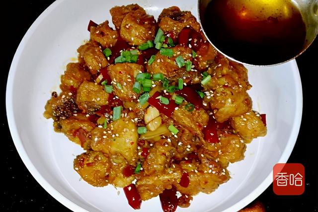 草鱼这样做味道超级赞，鲜嫩无腥味，香辣可口又开胃