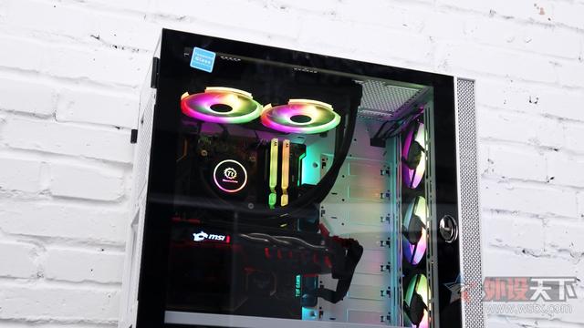 Thermaltake 挑战者H6机箱评测：秀外慧中