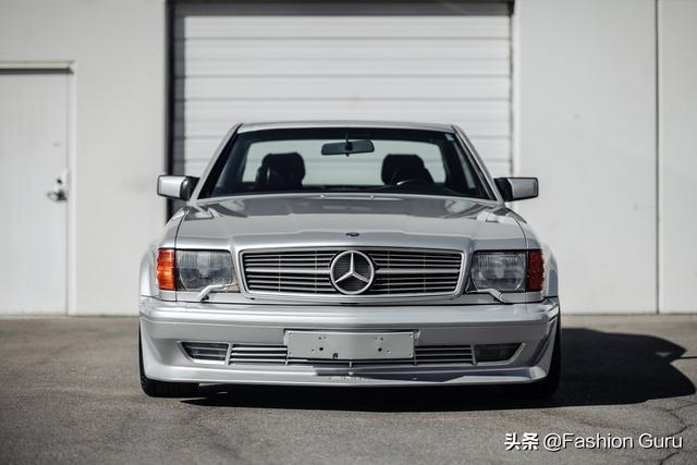 稀有1989年款奔驰560 SEC AMG 6.0宽体将拍卖