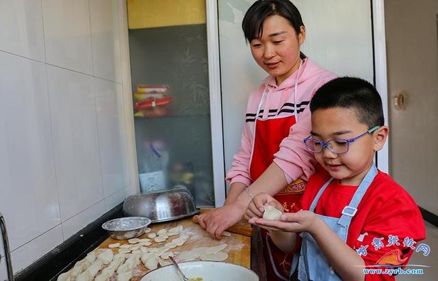 「超级宝妈」临泽一幼:劳动教育促幼儿培养