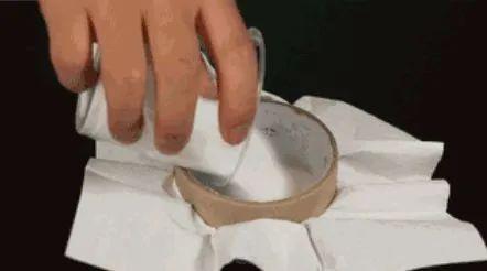 「超级宝妈」在家就能做！这些科学小实验好玩又涨知识