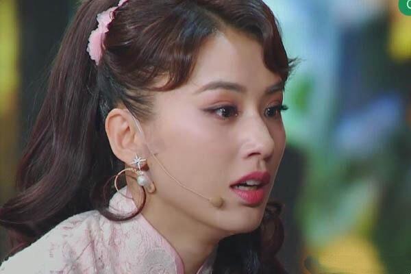 花开忆红颜|《乘风破浪的姐姐》,播了三期黄圣依被骂了三期,她得罪了谁