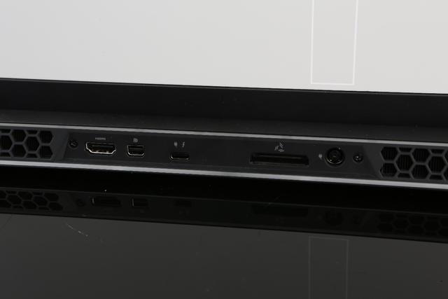 评测丨ALIENWARE m17 2020版，等等党终结者