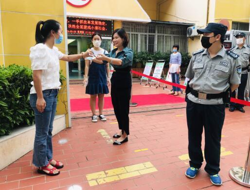 你的育儿经|全力以“复”严防严控——记厦门市松柏第二幼儿园防疫演练活动