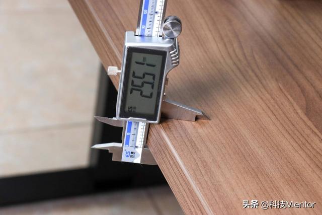 一张好桌子真的有那么重要么？网易严选电动升降桌给出了标准答案