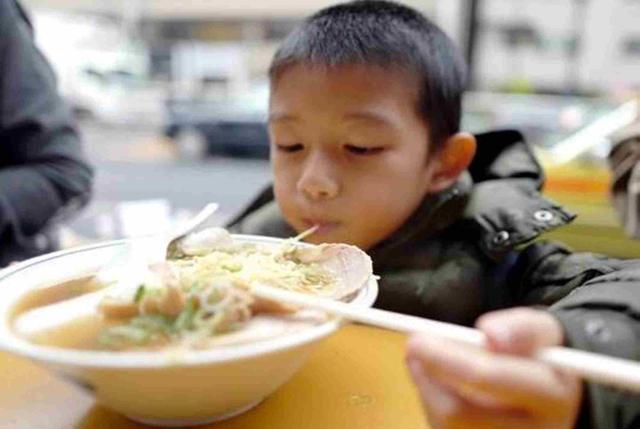 一碗牛肉面，测试出不同层次的家庭，最后一种家庭难怪孩子不成器