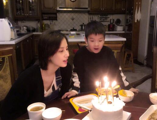 你的育儿经▲黄圣依5岁儿子幼升小面试,老师惊呆!玩逻辑思维的孩子真了不起