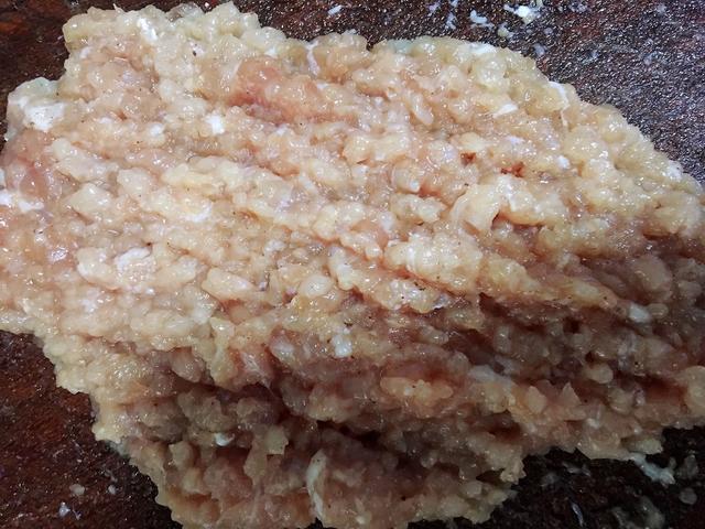 油炸的茄盒太腻了，还是蒸着原汁原味，好吃不上火