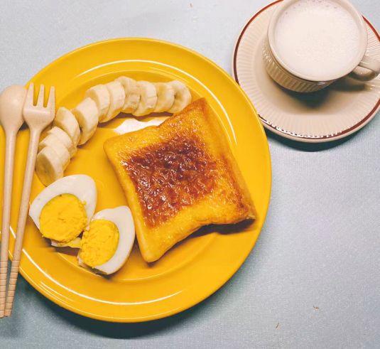 5款销量高又平价的小零食，好吃不贵还能当早餐，可别错过了
