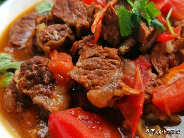 牛肉怎么做才软烂？教你炖牛肉的小技巧，牛肉容易熟烂，味道香